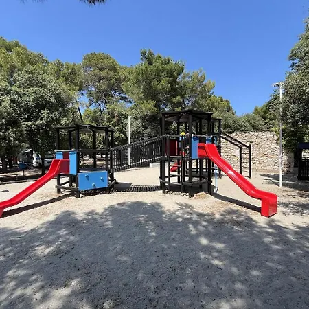 650, Soline, Campsite *